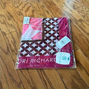 Tori Richard- Honolulu Scarf/Wrap Size: One